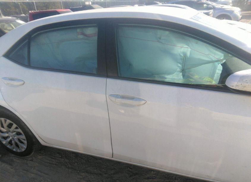 Photo 13 of 2019 Toyota Corolla LE (VIN 2T1BURHE5KC191005)