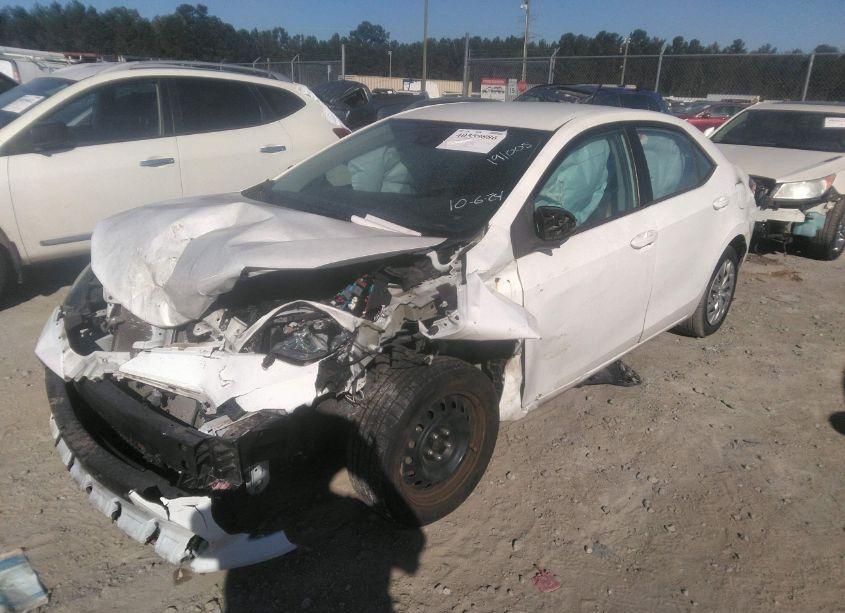 Photo 2 of 2019 Toyota Corolla LE (VIN 2T1BURHE5KC191005)