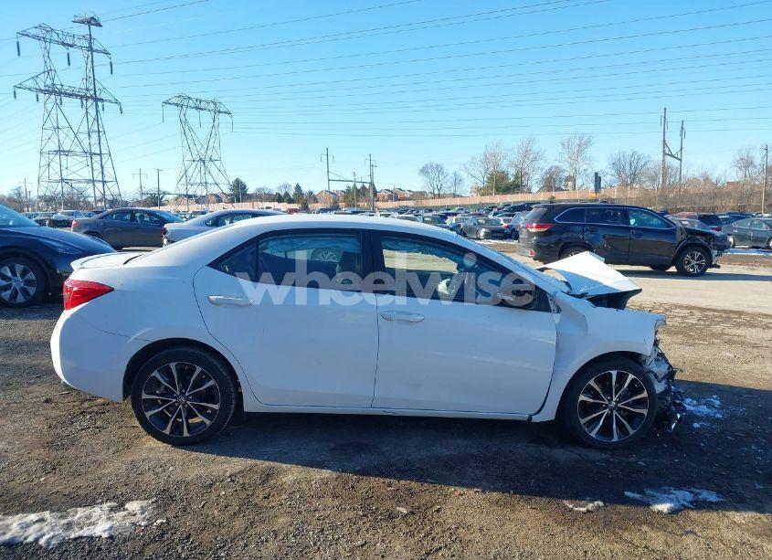 Photo 13 of 2019 Toyota Corolla SE (VIN 2T1BURHE5KC195944)