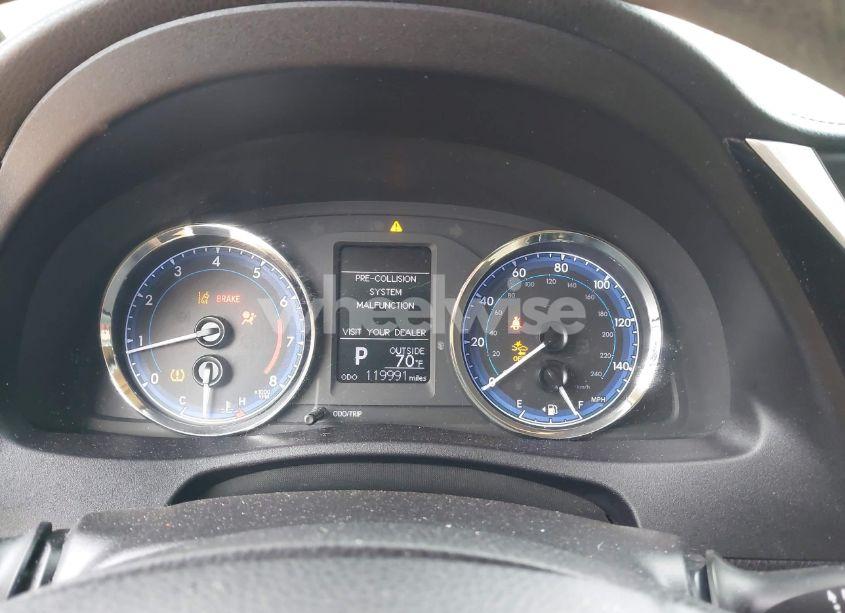 Photo 7 of 2019 Toyota Corolla LE (VIN 2T1BURHE5KC225668)