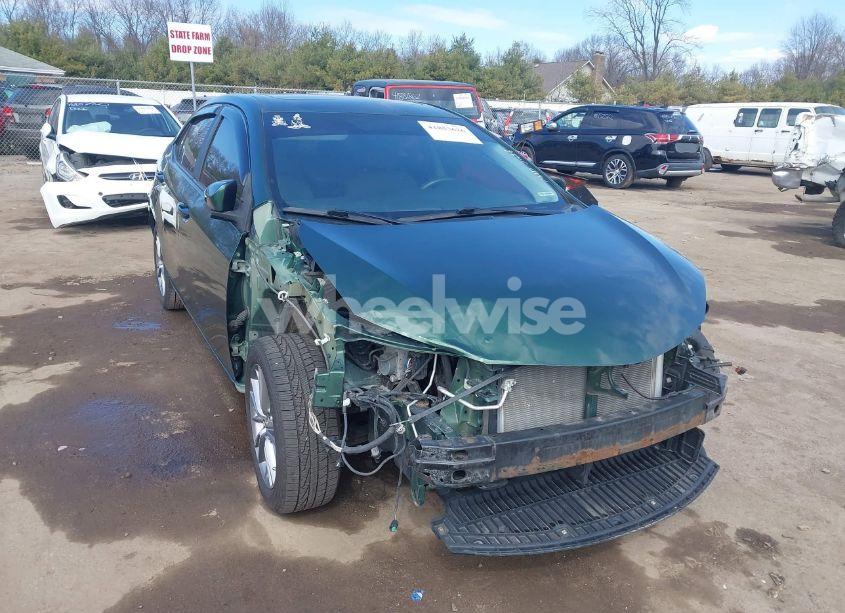 2014 Toyota Corolla LE PLUS (VIN 2T1BURHE6EC037052) main photo