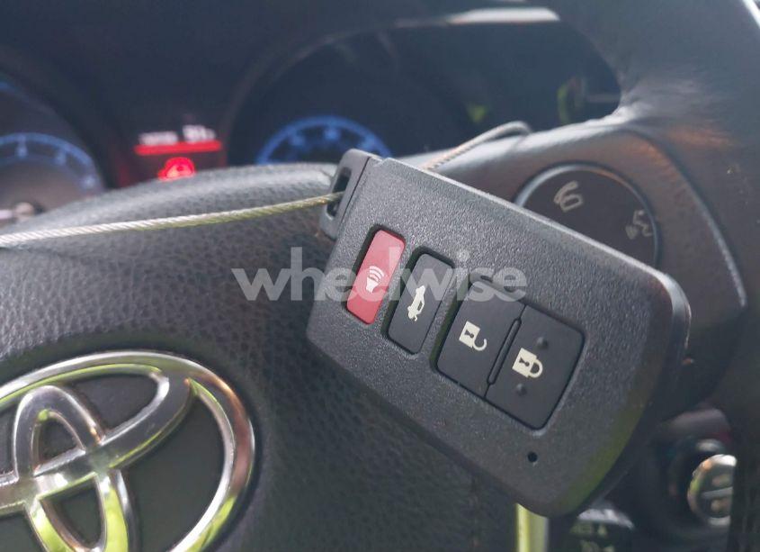 Photo 11 of 2014 Toyota Corolla L/LE/LE PLS/PRM/S/S PLS (VIN 2T1BURHE6EC064333)