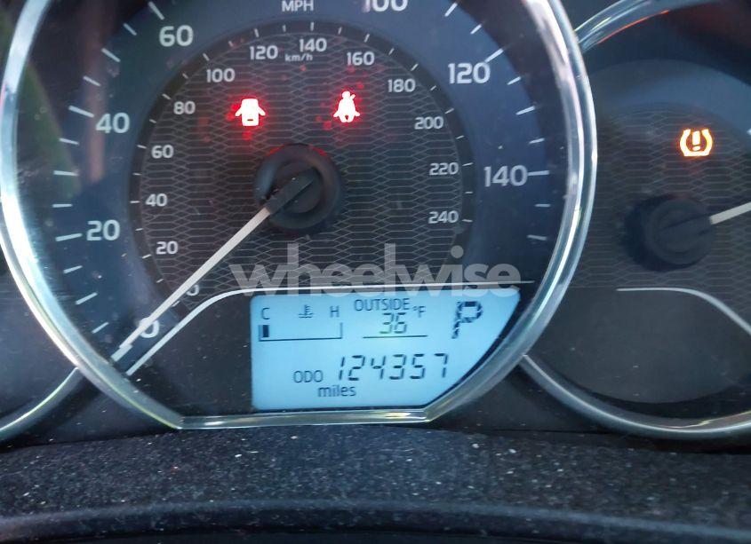 Photo 15 of 2014 Toyota Corolla L (VIN 2T1BURHE6EC087143)