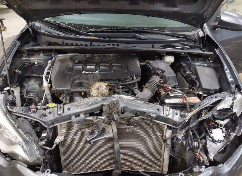 Photo 10 of 2014 Toyota Corolla LE (VIN 2T1BURHE6EC093475)