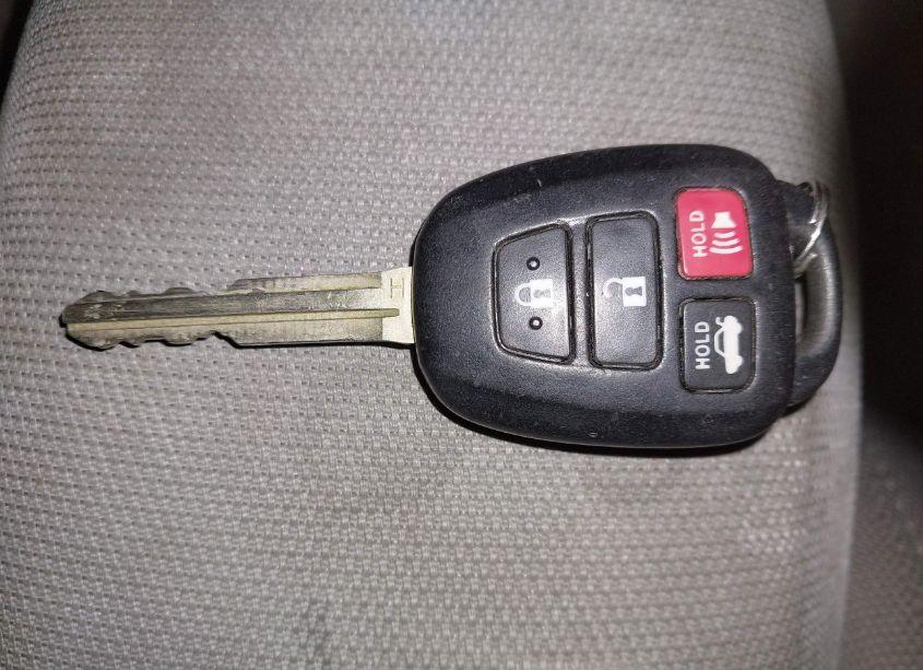 Photo 11 of 2014 Toyota Corolla LE (VIN 2T1BURHE6EC093475)