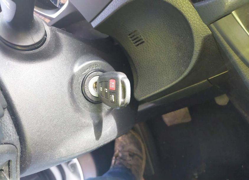 Photo 11 of 2014 Toyota Corolla S PLUS (VIN 2T1BURHE6EC102661)