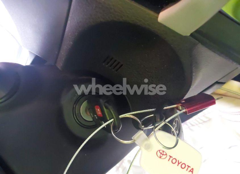 Photo 11 of 2014 Toyota Corolla LE (VIN 2T1BURHE6EC106063)