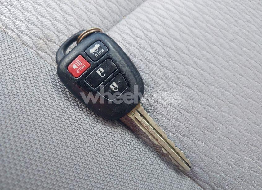 Photo 11 of 2014 Toyota Corolla LE (VIN 2T1BURHE6EC115670)