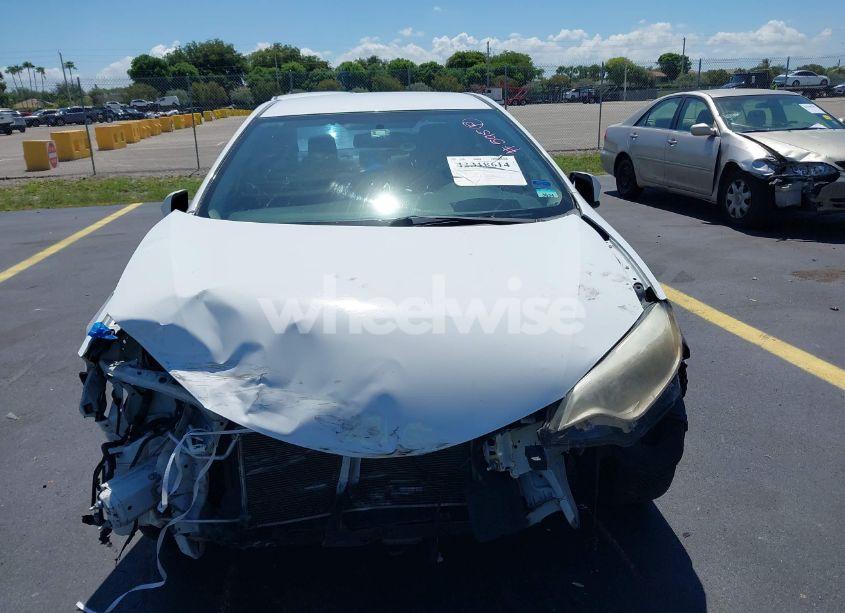 Photo 6 of 2014 Toyota Corolla LE (VIN 2T1BURHE6EC128192)