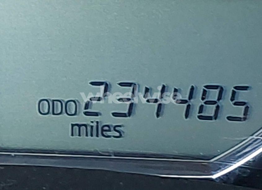 Photo 15 of 2014 Toyota Corolla LE (VIN 2T1BURHE6EC132582)