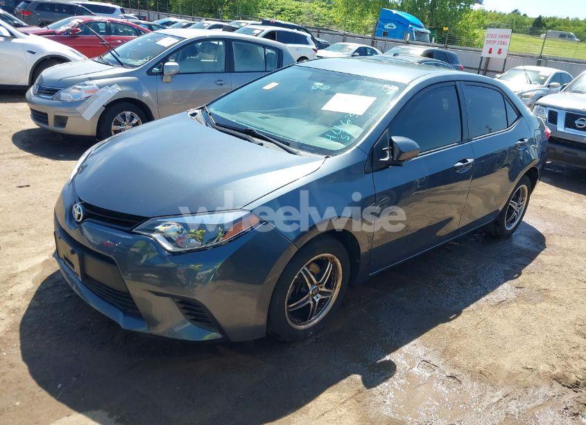 Photo 2 of 2014 Toyota Corolla LE (VIN 2T1BURHE6EC132582)