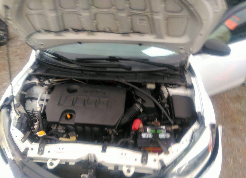 Photo 10 of 2014 Toyota Corolla LE (VIN 2T1BURHE6EC133909)