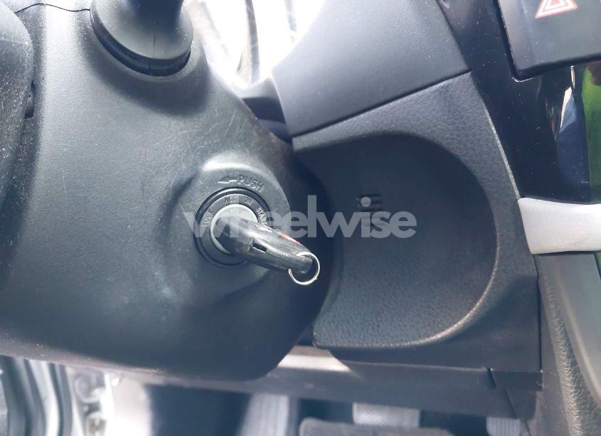 Photo 11 of 2014 Toyota Corolla LE (VIN 2T1BURHE6EC156879)