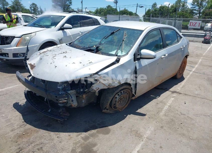 Photo 2 of 2014 Toyota Corolla L (VIN 2T1BURHE6EC201402)