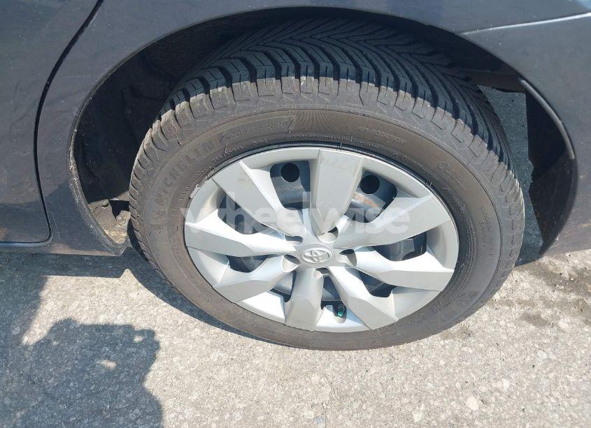 Photo 12 of 2014 Toyota Corolla LE (VIN 2T1BURHE6EC212612)