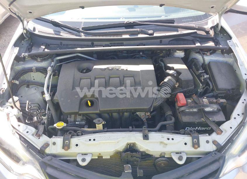 Photo 10 of 2014 Toyota Corolla LE (VIN 2T1BURHE6EC219673)