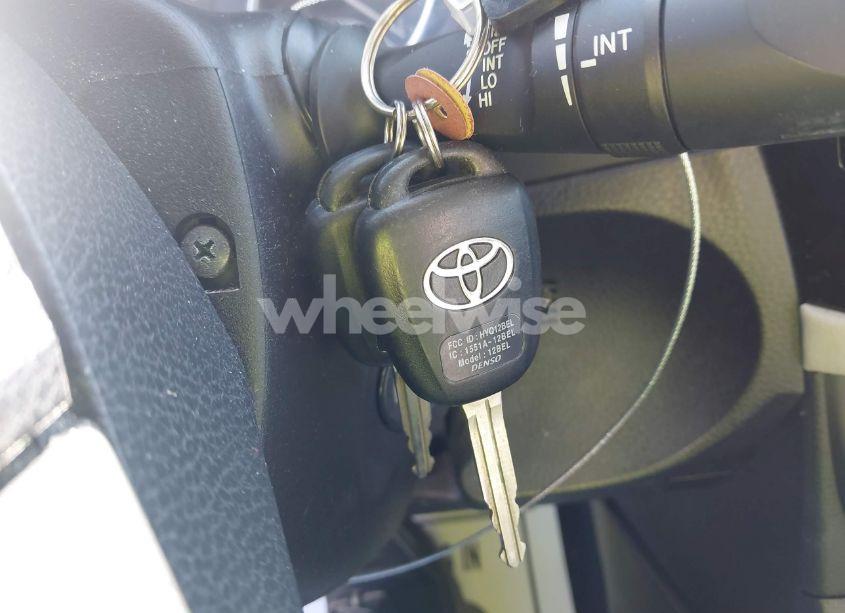 Photo 11 of 2015 Toyota Corolla LE PLUS (VIN 2T1BURHE6FC242100)