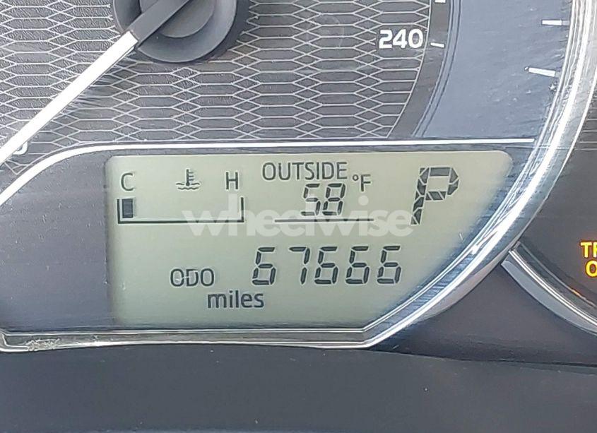 Photo 15 of 2015 Toyota Corolla LE PLUS (VIN 2T1BURHE6FC242100)