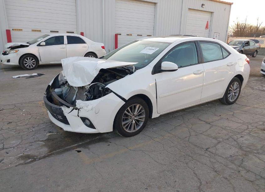 Photo 2 of 2015 Toyota Corolla LE PLUS (VIN 2T1BURHE6FC271449)