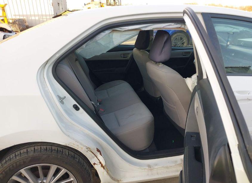 Photo 8 of 2015 Toyota Corolla LE PLUS (VIN 2T1BURHE6FC271449)