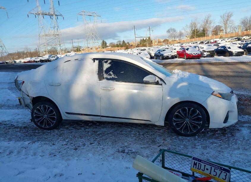 Photo 14 of 2015 Toyota Corolla S PLUS (VIN 2T1BURHE6FC276571)