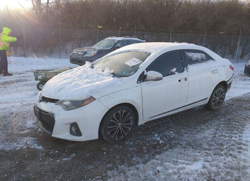 Photo 2 of 2015 Toyota Corolla S PLUS (VIN 2T1BURHE6FC276571)