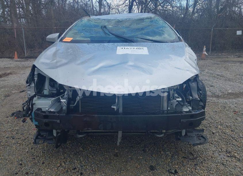 Photo 6 of 2015 Toyota Corolla LE (VIN 2T1BURHE6FC281401)