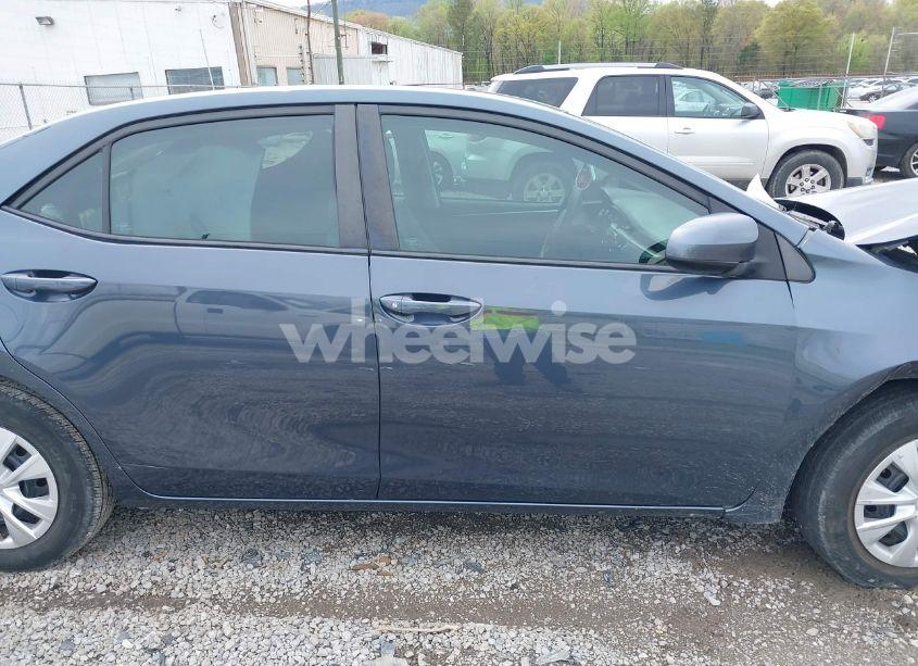 Photo 13 of 2015 Toyota Corolla L (VIN 2T1BURHE6FC296450)