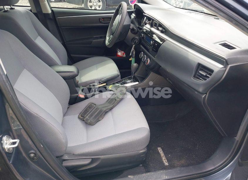 Photo 5 of 2015 Toyota Corolla L (VIN 2T1BURHE6FC296450)