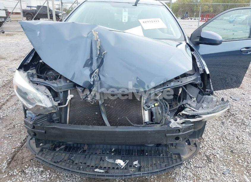 Photo 6 of 2015 Toyota Corolla L (VIN 2T1BURHE6FC296450)