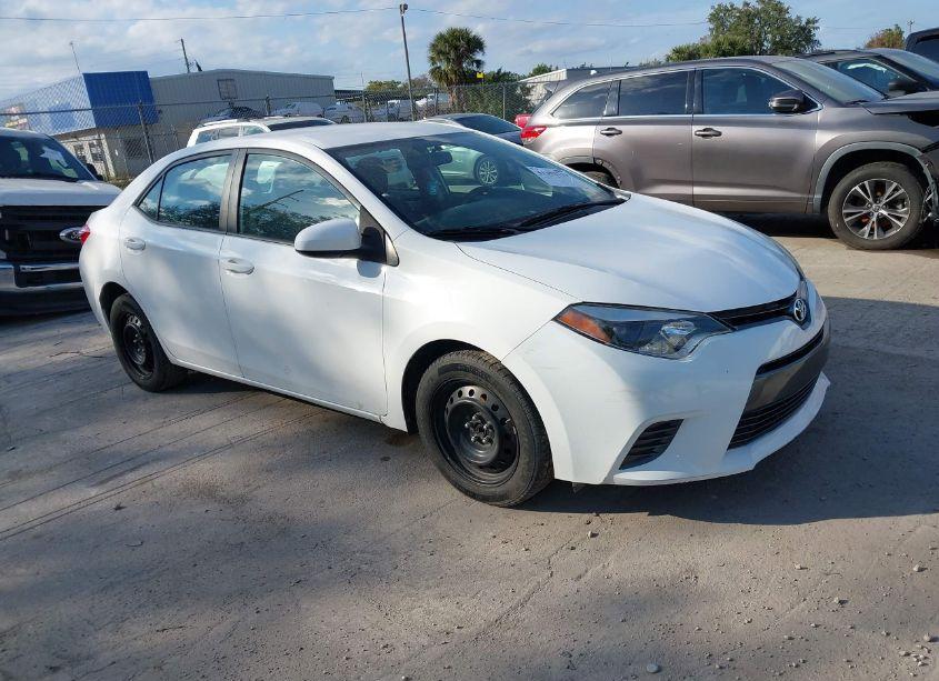 2015 Toyota Corolla LE (VIN 2T1BURHE6FC302778) main photo