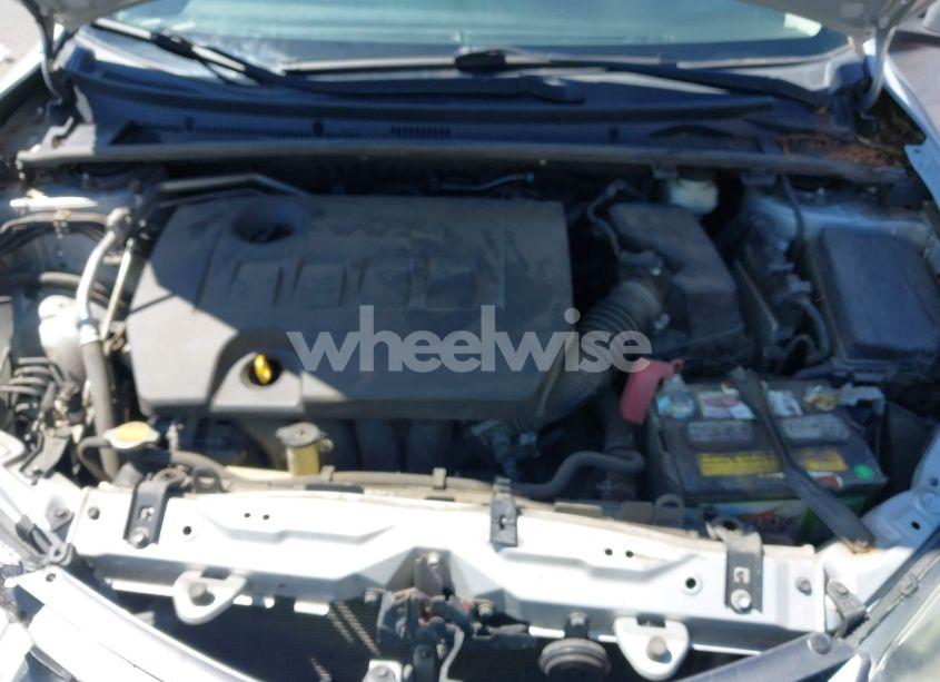 Photo 10 of 2015 Toyota Corolla LE (VIN 2T1BURHE6FC311500)