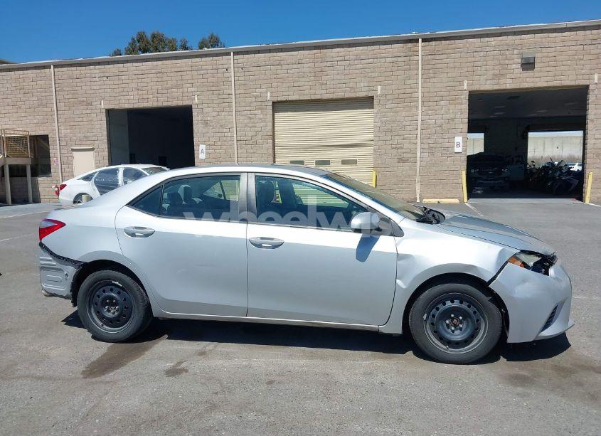 Photo 13 of 2015 Toyota Corolla LE (VIN 2T1BURHE6FC311500)