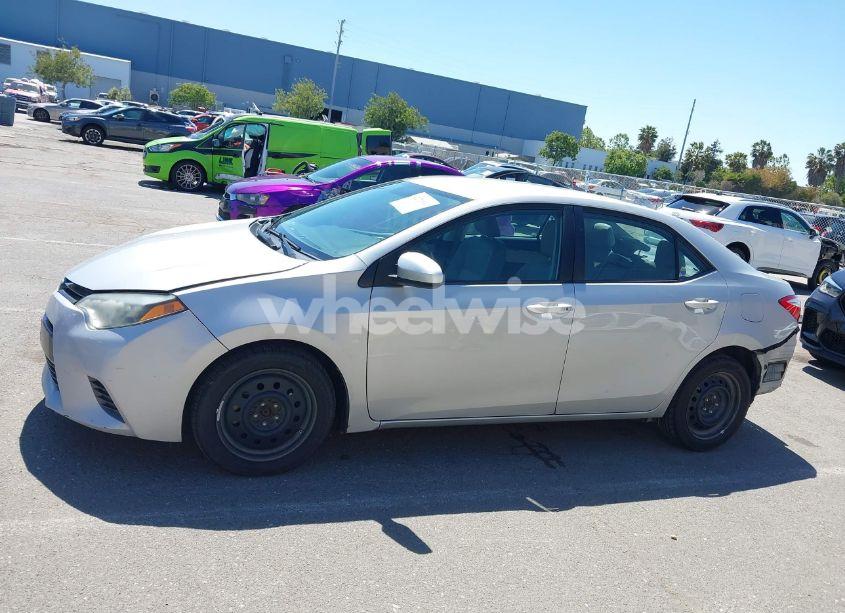 Photo 14 of 2015 Toyota Corolla LE (VIN 2T1BURHE6FC311500)