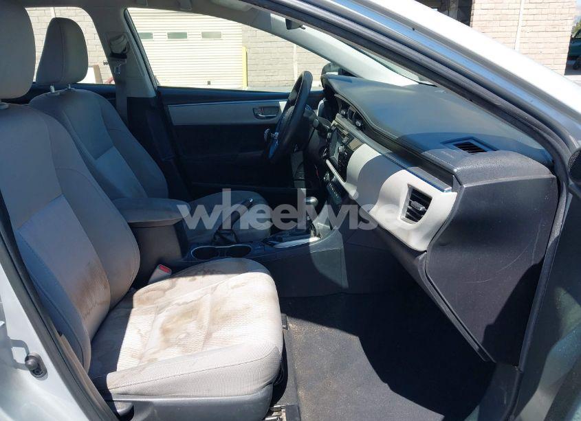 Photo 5 of 2015 Toyota Corolla LE (VIN 2T1BURHE6FC311500)