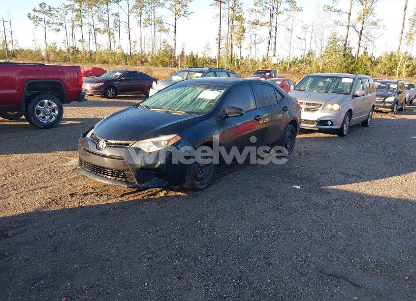 Photo 2 of 2015 Toyota Corolla LE (VIN 2T1BURHE6FC324246)