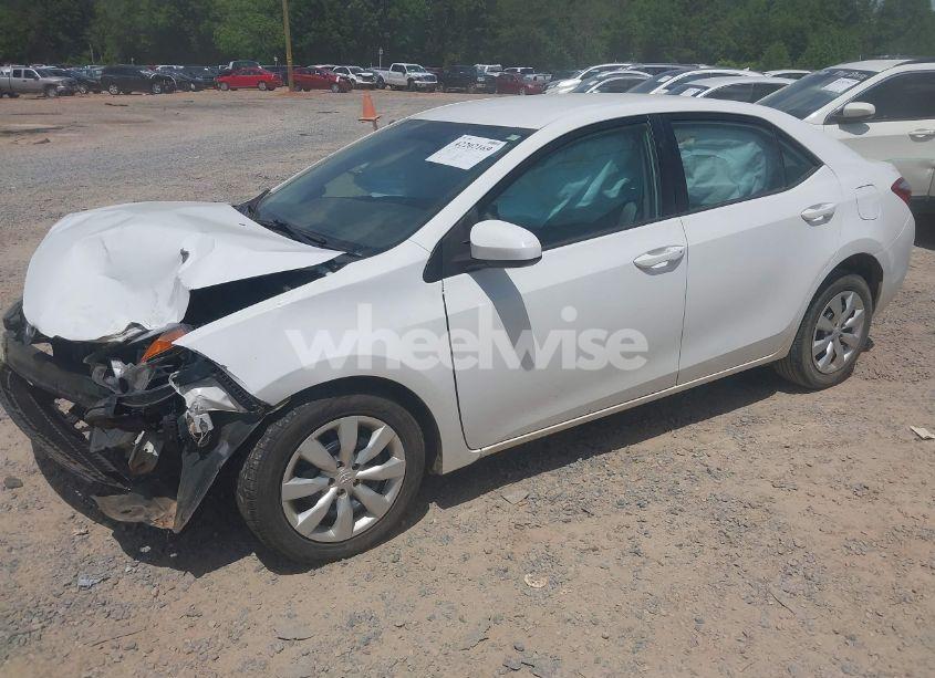 Photo 2 of 2015 Toyota Corolla LE (VIN 2T1BURHE6FC333402)