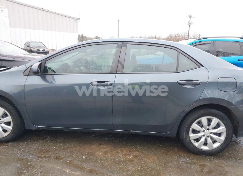 Photo 12 of 2015 Toyota Corolla LE (VIN 2T1BURHE6FC335750)