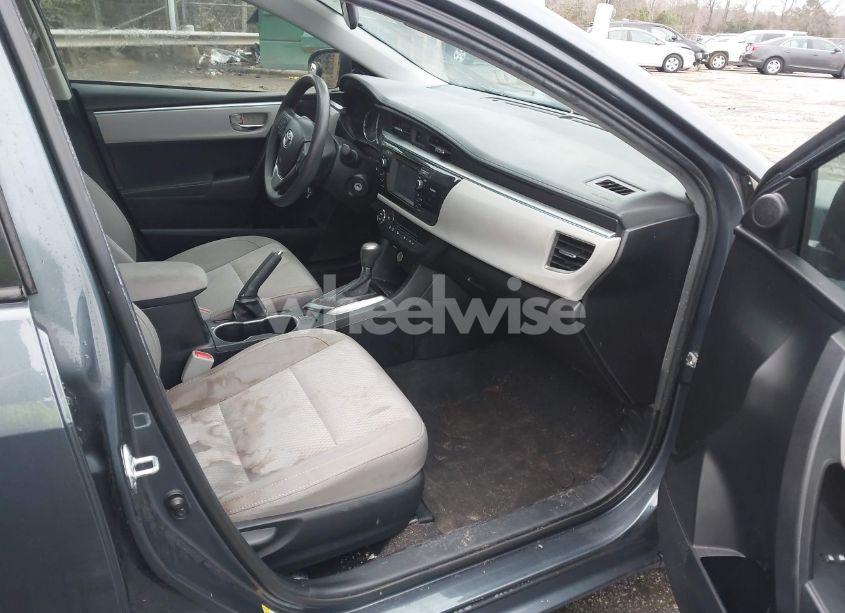 Photo 5 of 2015 Toyota Corolla LE (VIN 2T1BURHE6FC335750)