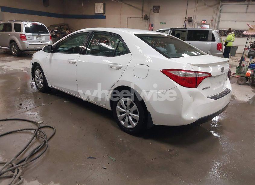 Photo 3 of 2015 Toyota Corolla LE (VIN 2T1BURHE6FC346537)