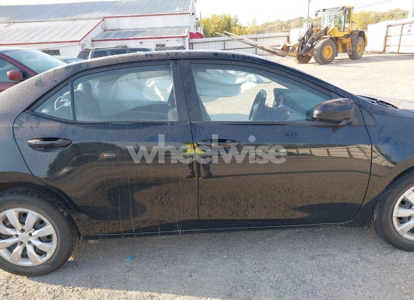 Photo 13 of 2015 Toyota Corolla LE (VIN 2T1BURHE6FC353553)