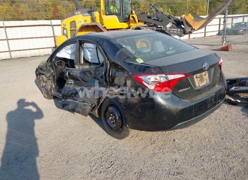 Photo 3 of 2015 Toyota Corolla LE (VIN 2T1BURHE6FC353553)