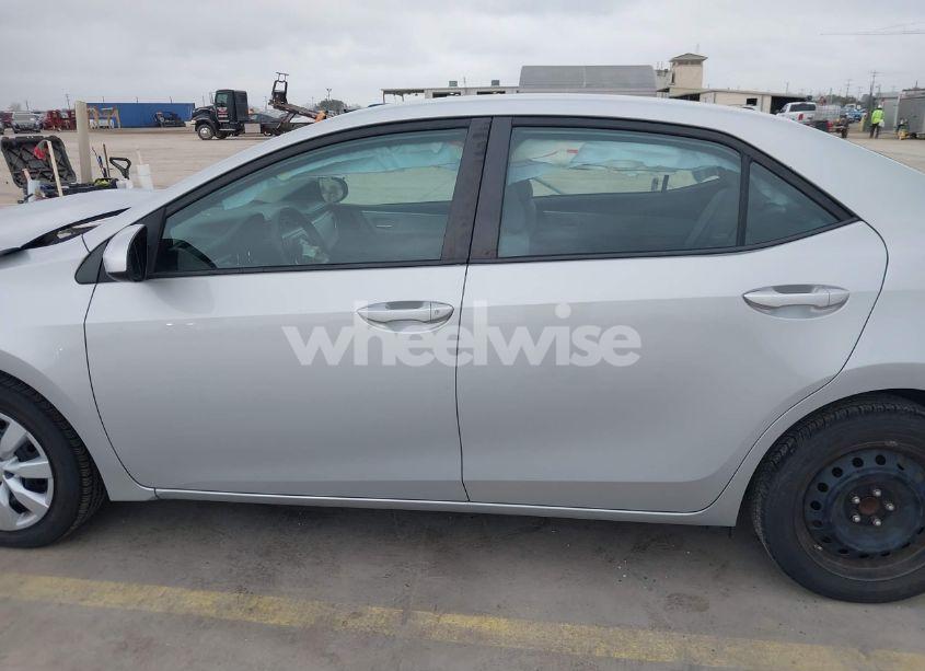 Photo 15 of 2015 Toyota Corolla LE (VIN 2T1BURHE6FC360163)