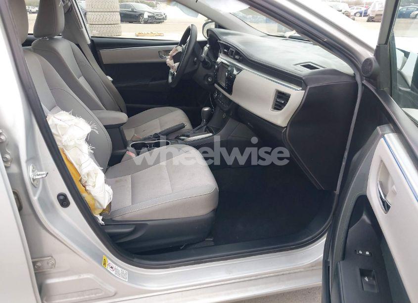 Photo 5 of 2015 Toyota Corolla LE (VIN 2T1BURHE6FC360163)