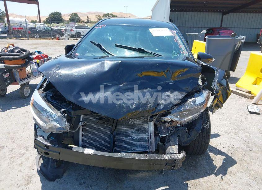 Photo 13 of 2015 Toyota Corolla S PLUS (VIN 2T1BURHE6FC361247)