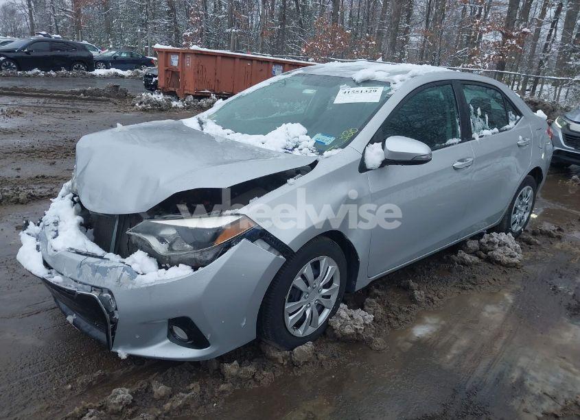 Photo 2 of 2015 Toyota Corolla S (VIN 2T1BURHE6FC365685)