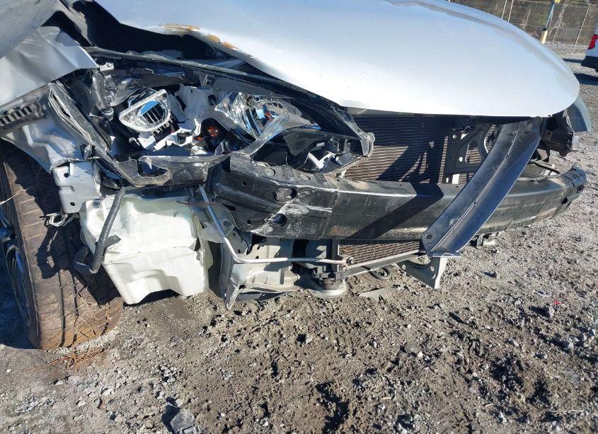 Photo 6 of 2015 Toyota Corolla LE (VIN 2T1BURHE6FC366335)