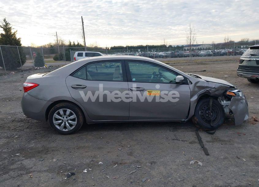 Photo 13 of 2015 Toyota Corolla LE (VIN 2T1BURHE6FC387931)