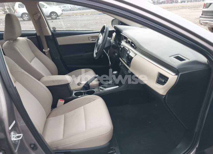 Photo 5 of 2015 Toyota Corolla LE (VIN 2T1BURHE6FC387931)