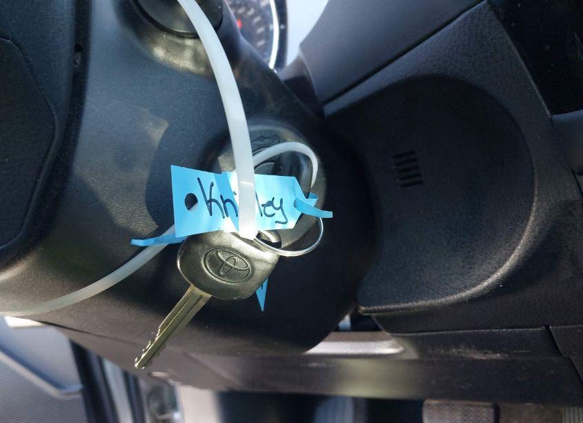 Photo 11 of 2015 Toyota Corolla L (VIN 2T1BURHE6FC427988)